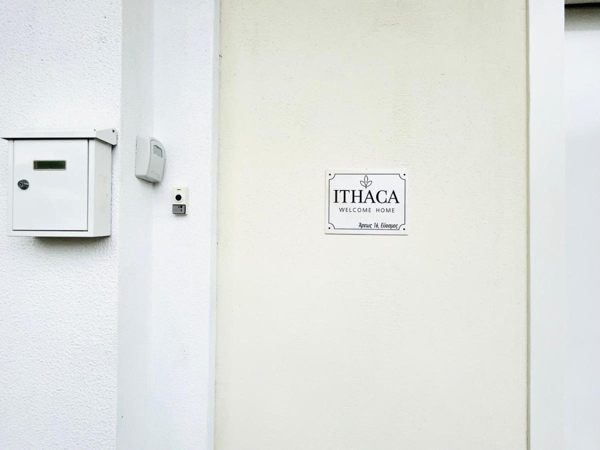 Ithaca: με αυτόνομη είσοδο. * Salonic