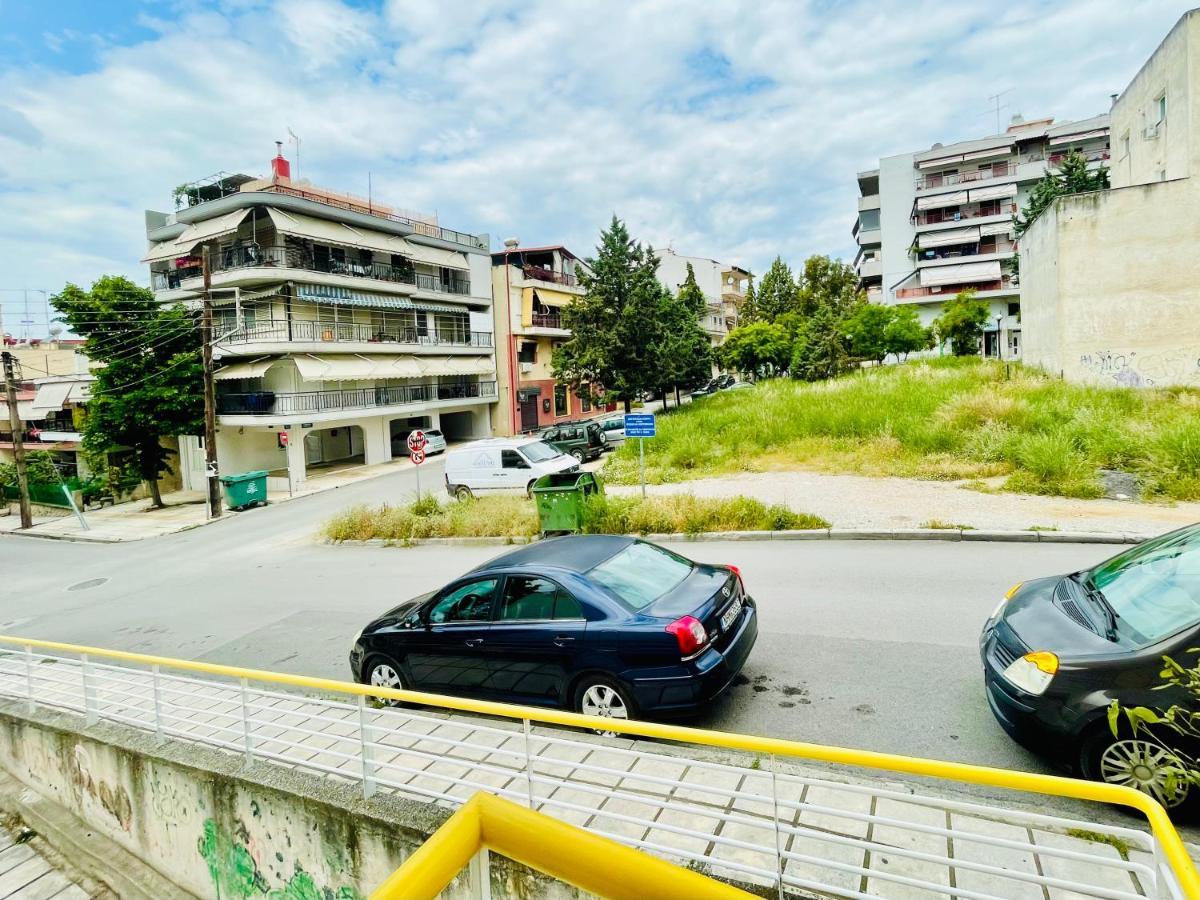 Ithaca: με αυτόνομη είσοδο. Selanik